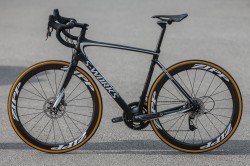 69 CC-S-Works Roubaix-SRed-Zipp303_2