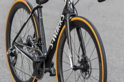 69 CC-S-Works Roubaix-eTap-CLX50_2