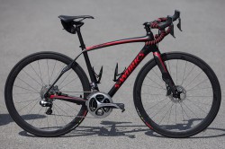 69 LTD-SW Roubaix Disc-Di2-Roval_1