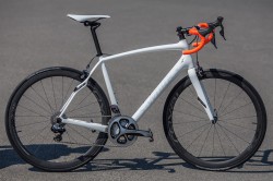 69 LTD-SW-Roubaix-Di2-Roval_1