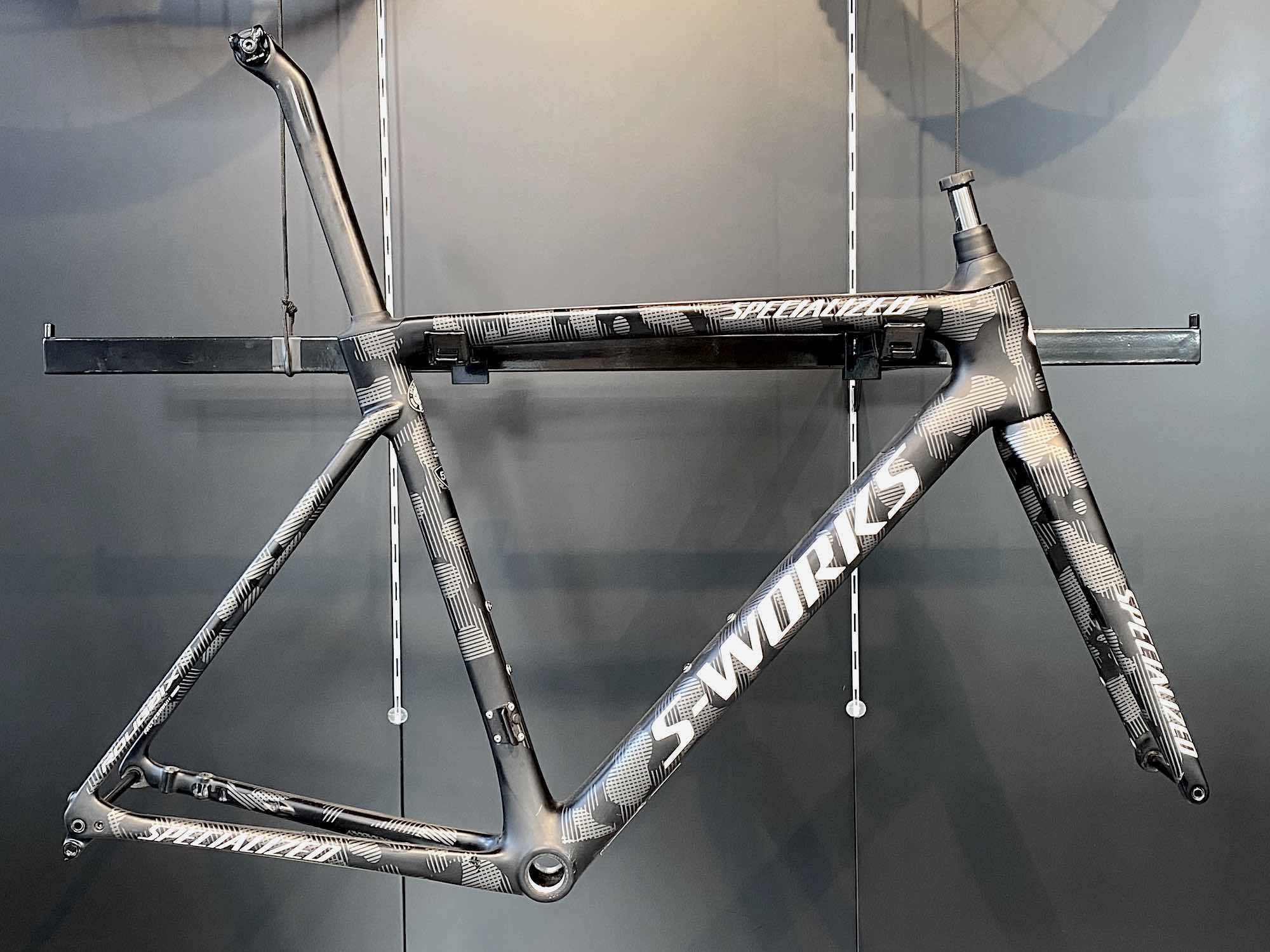 Specialized s works roubaix 2025 frameset